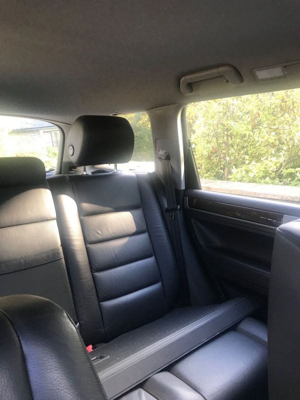 2006 volkswagen touareg se sport auto 2 of 3